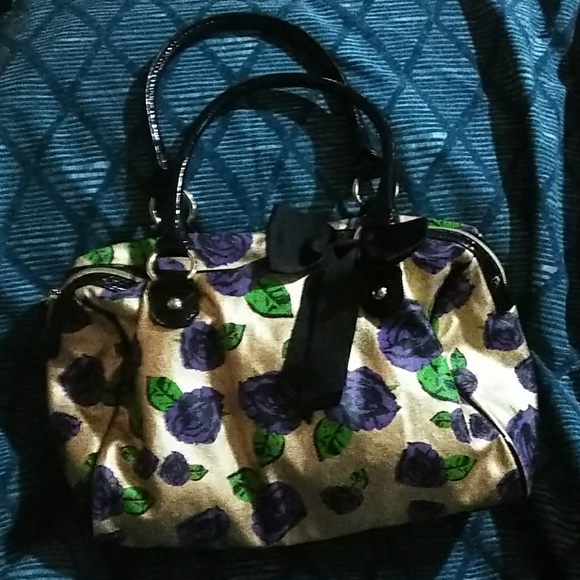 Handbag - Picture 2 of 4
